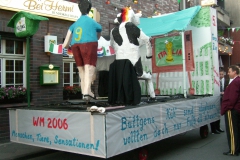 2006 - Büttgen's Kühe ausgebüchst zum Fussball schauen